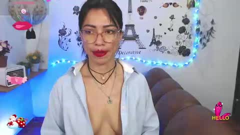 FernandaEloisa online show from January 2025 01:35:01 PM