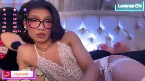 fernanda online show from June 2026 02:01:02 AM
