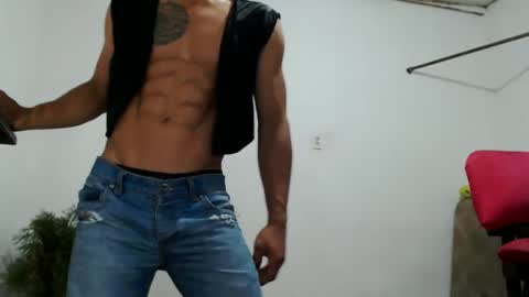 Snapshot of fernandez_latinblack chatting on December 2024 01:14:01 AM fernandez_latinblack online show from December 2024 01:14:01 AM
