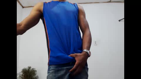 Snapshot of fernandez_latinblack chatting on December 2024 08:23:02 PM fernandez_latinblack online show from December 2024 08:23:02 PM