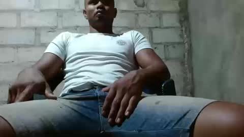 Snapshot of fernandez_latinblack chatting on October 2025 11:28:02 PM fernandez_latinblack online show from October 2025 11:28:02 PM