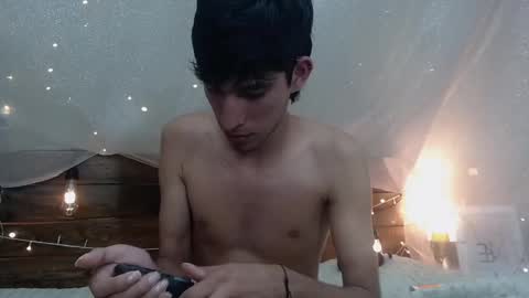 Snapshot of ferphoenix_ chatting on January 2025 10:08:01 AM FER PHOENIX online show from January 2025 10:08:01 AM