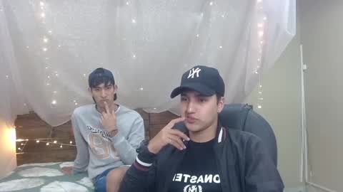 Snapshot of ferphoenix_ chatting on January 2025 03:20:01 AM FER PHOENIX online show from January 2025 03:20:01 AM
