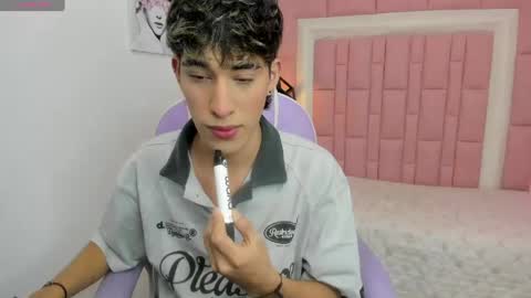 FER PHOENIX online show from May 2026 03:55:02 AM