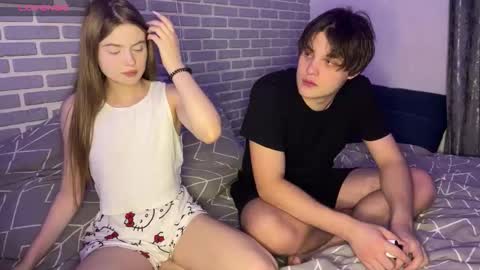 Tina and Tomas online show from October 2025 02:05:02 PM