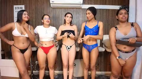 Snapshot of fetishcouples chatting on November 2025 11:53:02 AM alice and samm online show from November 2025 11:53:02 AM