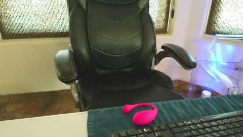 fetishsecret online show from September 2025 04:40:02 PM