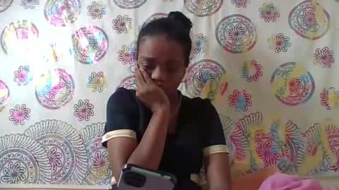 fetranialdy online show from May 2026 06:05:01 PM