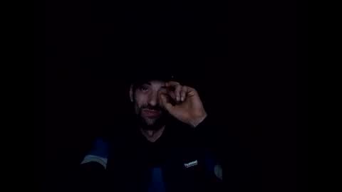 Snapshot of fffjj021 chatting on February 2026 02:53:01 AM Raised in 90s online show from February 2026 02:53:01 AM