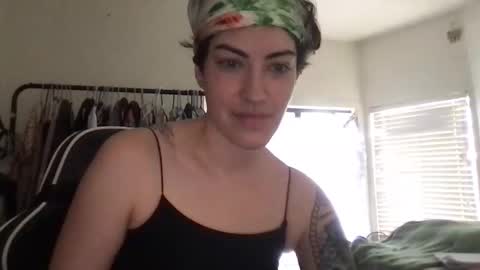 Snapshot of fgsammie chatting on March 2026 12:17:02 AM fgsammie online show from March 2026 12:17:02 AM