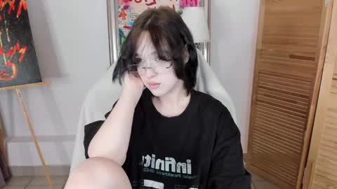 fiamoory online show from May 2026 08:09:02 AM