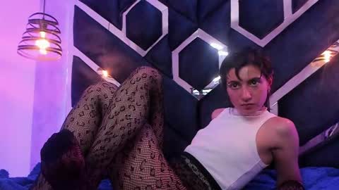   online show from January 2025 06:01:02 PM