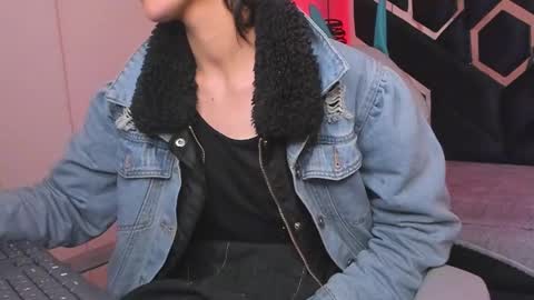   online show from January 2025 03:27:01 PM