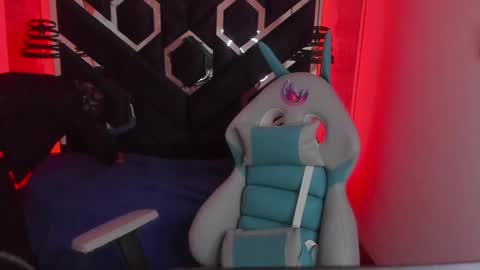   online show from January 2025 12:06:01 PM