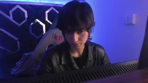   online show from February 2025 11:44:02 AM