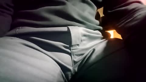 fifi010203 online show from October 2025 09:39:02 PM