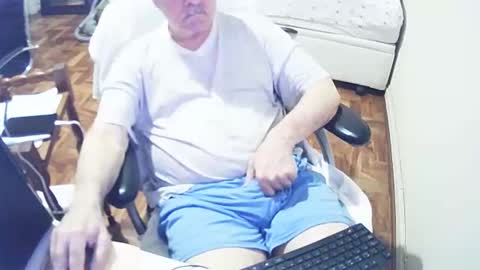 Snapshot of filhober chatting on January 2025 02:47:01 AM filhober online show from January 2025 02:47:01 AM