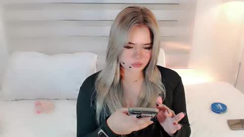 Snapshot of filipina_slutty69xxx chatting on March 2026 05:44:01 AM Angela DONT FORGET TO FOLLOW AND GIVE ME APPRECIATION online show from March 2026 05:44:01 AM