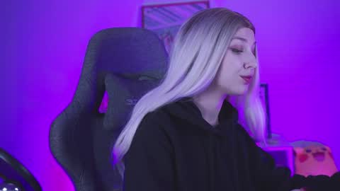 Snapshot of filipinaadams chatting on December 2024 08:28:02 AM cap and Lana  online show from December 2024 08:28:02 AM