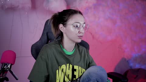 Snapshot of filipinaadams chatting on January 2025 01:52:01 PM cap and Lana  online show from January 2025 01:52:01 PM