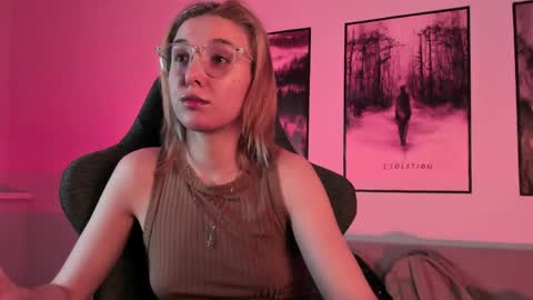 Snapshot of filipinaadams chatting on February 2025 02:31:01 AM cap and Lana  online show from February 2025 02:31:01 AM