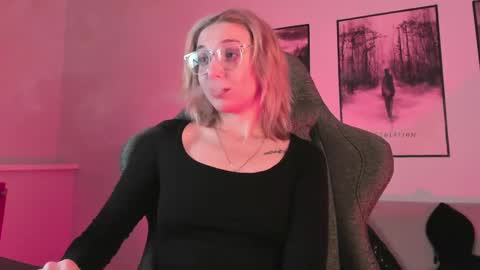 Snapshot of filipinaadams chatting on March 2025 05:33:02 AM cap and Lana  online show from March 2025 05:33:02 AM