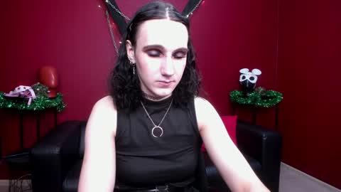 Snapshot of filldamon chatting on January 2025 10:02:02 AM Honey Ill be waiting for you Tue Wed Thu Fri Sat Sun 10am-5pm online show from January 2025 10:02:02 AM