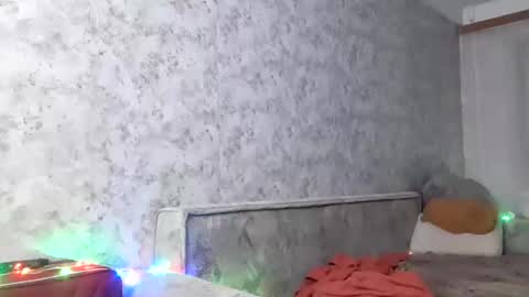 Snapshot of fillipsondon chatting on February 2025 05:29:01 PM Whitechocolate online show from February 2025 05:29:01 PM