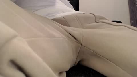 filouxx70 online show from December 2025 09:12:02 PM