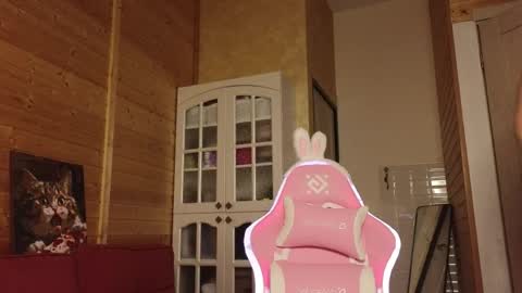 Lady online show from May 2026 06:04:02 PM