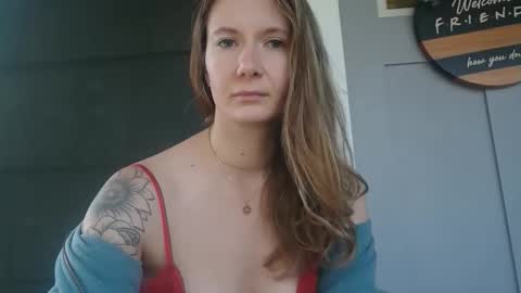 Snapshot of findomgoddessnatalia chatting on September 2025 06:55:01 PM Goddess Natalia Findom online show from September 2025 06:55:01 PM