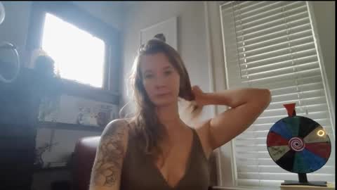 Snapshot of findomgoddessnatalia chatting on October 2025 05:12:02 PM Goddess Natalia Findom online show from October 2025 05:12:02 PM