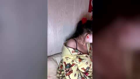 Snapshot of findommefoxi chatting on April 2026 06:54:01 AM findommefoxi online show from April 2026 06:54:01 AM