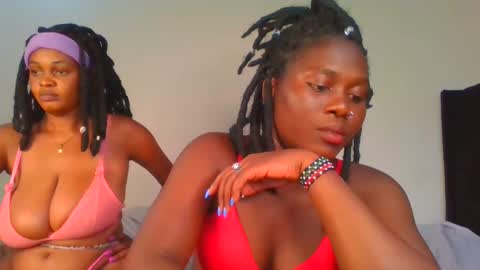 Snapshot of fine_melanie chatting on January 2025 08:23:02 AM melanie online show from January 2025 08:23:02 AM