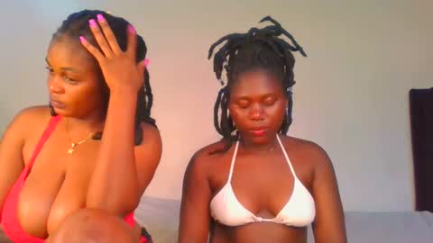 Snapshot of fine_melanie chatting on January 2025 02:37:01 AM melanie online show from January 2025 02:37:01 AM