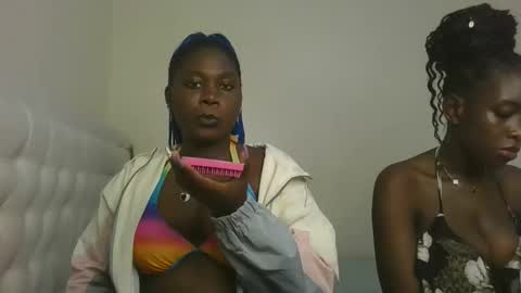 Snapshot of fine_melanie chatting on November 2025 05:18:02 AM melanie online show from November 2025 05:18:02 AM