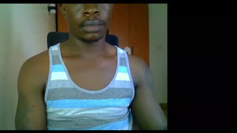 Snapshot of fineebony chatting on May 2026 06:21:03 AM HOT AND SWEET online show from May 2026 06:21:03 AM