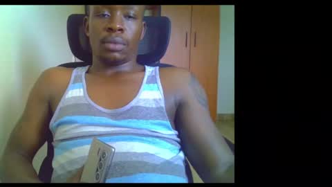 Snapshot of fineebony chatting on May 2026 10:21:01 AM HOT AND SWEET online show from May 2026 10:21:01 AM
