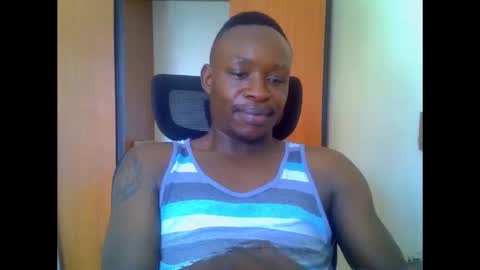 Snapshot of fineebony chatting on June 2026 07:23:01 AM HOT AND SWEET online show from June 2026 07:23:01 AM