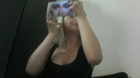 Snapshot of finnky1 chatting on December 2024 01:11:02 PM finnky1 online show from December 2024 01:11:02 PM