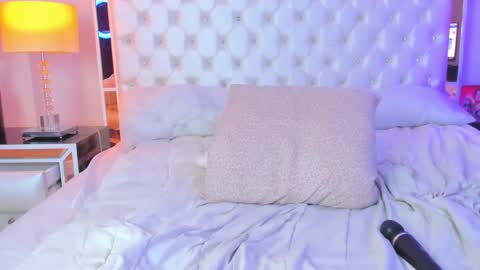 Snapshot of finnky1 chatting on December 2024 09:42:01 AM finnky1 online show from December 2024 09:42:01 AM