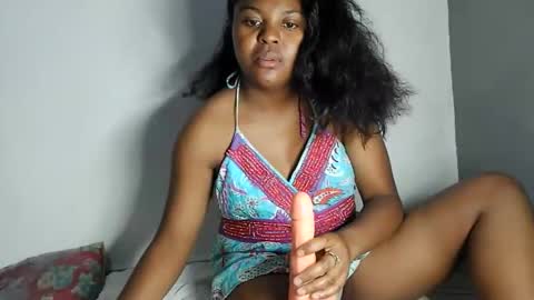 fiona_00 online show from May 2026 05:32:02 PM