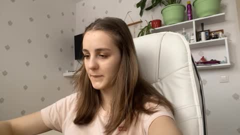 Keite wanna play  Meow online show from January 2026 11:26:01 AM