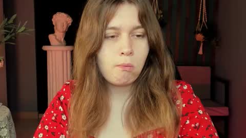 fiora online show from November 2025 05:20:02 AM