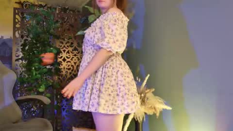 fiora online show from December 2025 02:21:01 PM