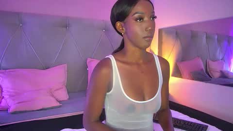 Fiorela Lenin  online show from January 2026 03:39:02 PM