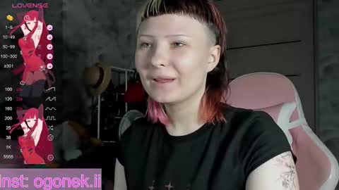 Snapshot of fire__vill chatting on September 2025 11:59:02 PM Villena online show from September 2025 11:59:02 PM