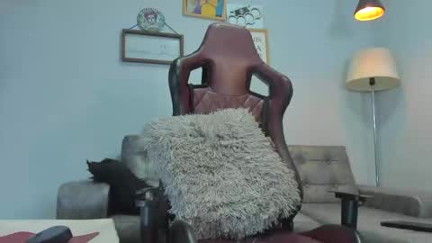 fire_boy69 online show from December 2025 01:53:01 PM