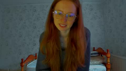 fire_luna online show from April 2026 12:36:01 PM