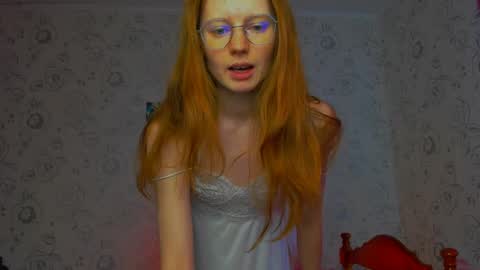 fire_luna online show from April 2026 10:43:02 AM